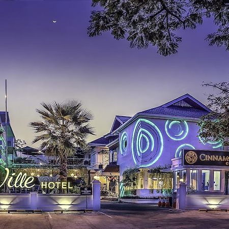 Oxville Hotel Padang  Zewnętrze zdjęcie