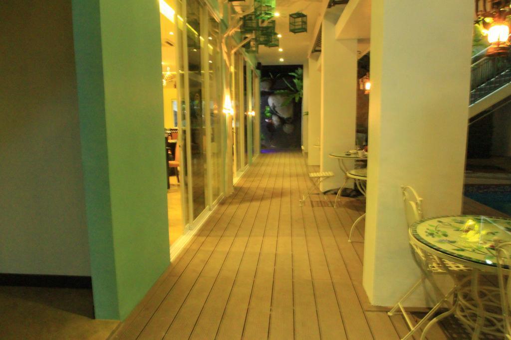 Oxville Hotel Padang  Zewnętrze zdjęcie