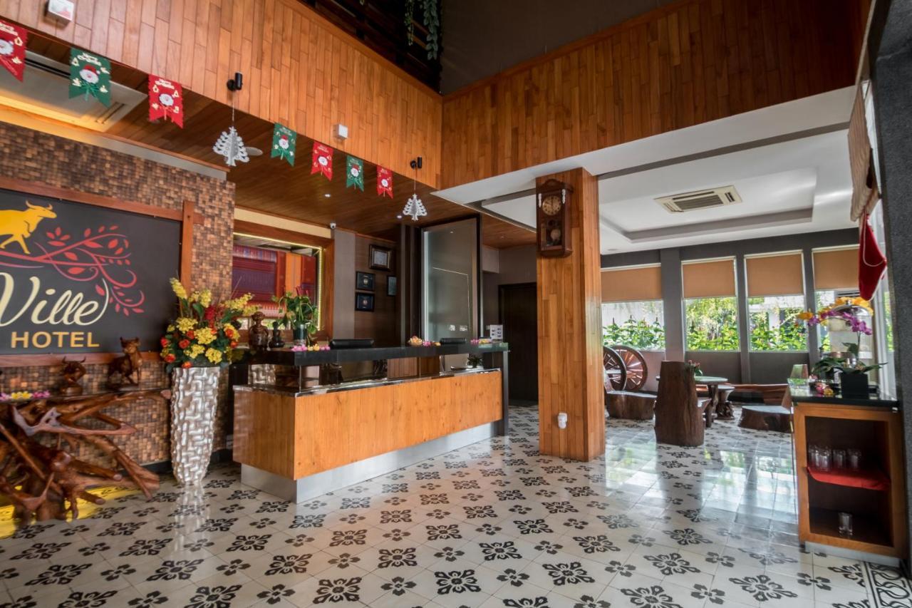 Oxville Hotel Padang  Zewnętrze zdjęcie