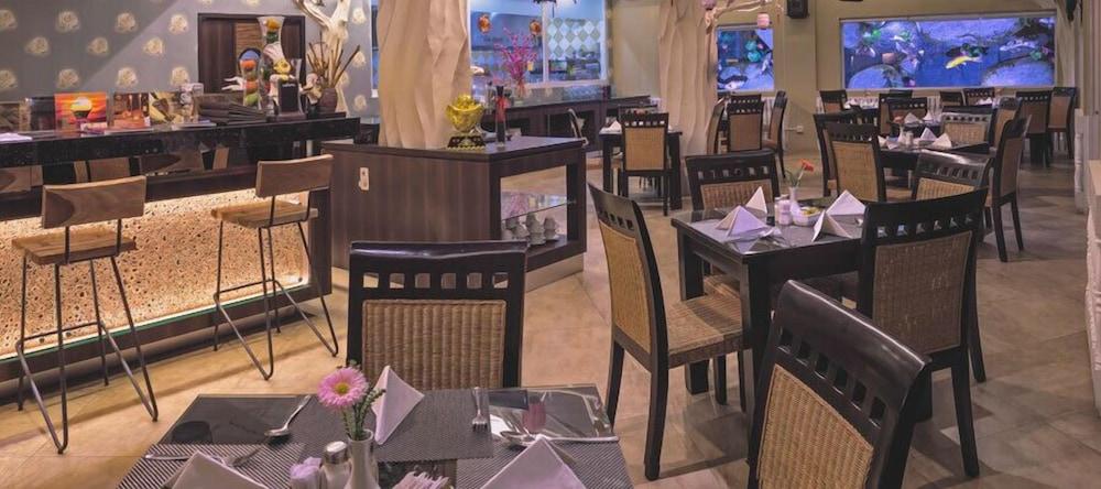 Oxville Hotel Padang  Zewnętrze zdjęcie