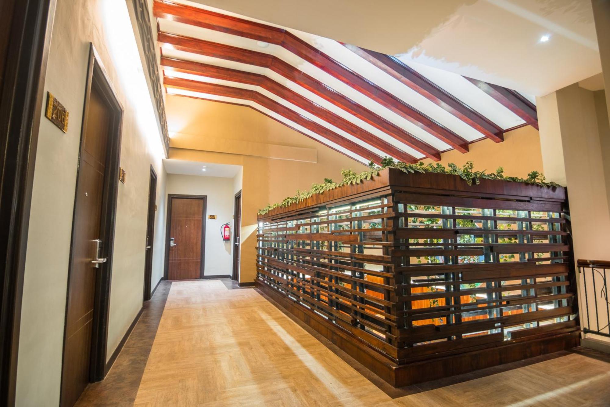 Oxville Hotel Padang  Zewnętrze zdjęcie